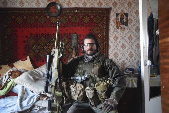 bobeemonk's tweet photo. #Breaking
An infamous #Canadian sniper, known as Wali, rumoured to have been killed by #Russians in #Ukraine️, is alive and well and resting in the #Kyiv region before heading back to the front lines.
#UkraineWar #UkraineRussianWar https://t.co/wTUBIexbeo