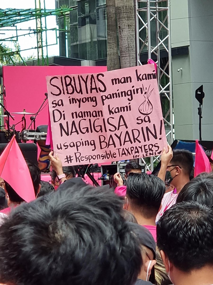 Placards like this one ang mga bumi-bwisit sa kanila kaya they use that as “our way of pamparami” thinking na we’ll stop this. Sorry not sorry. Facts are facts. Respect your opinion? Respect our facts, how about that?

ctto #PasigIsPink #PasigLaban #NuevaEcijaIsPink #LetLeniLead