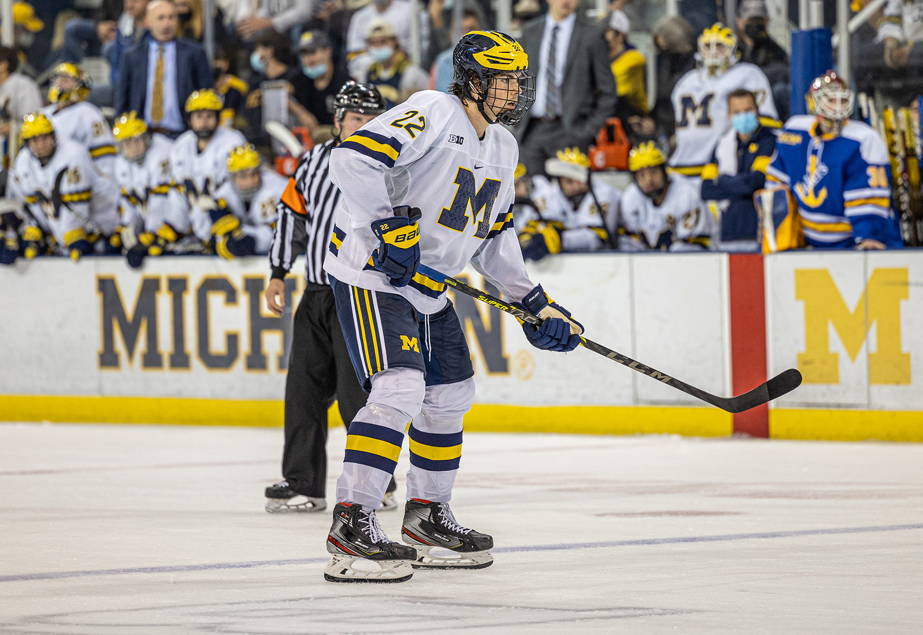 Michigan Hockey on Twitter "Attention CANADA! The entire 2022 NCAA Men