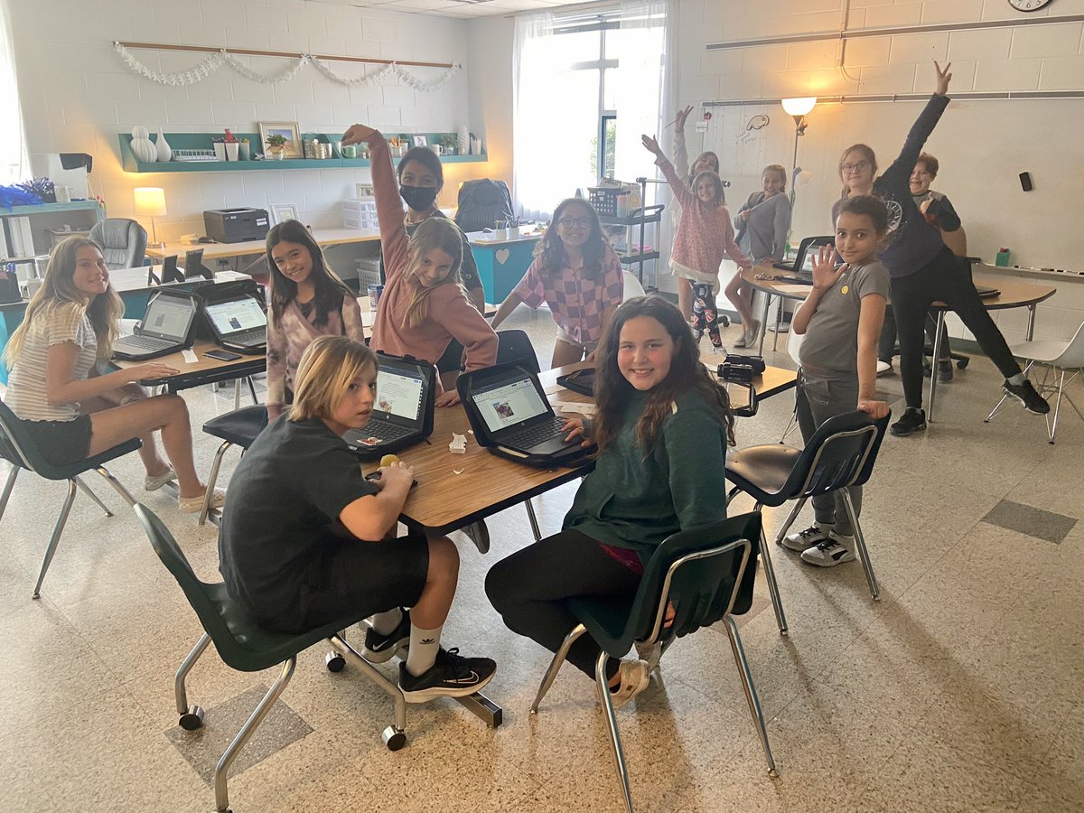 CookeesLit's tweet photo. Extra! Extra! Read all about it! The 1st edition of Cooke Chronicles goes to print today! These are some hardworking and excited  photographers, interviewers, writers, editors, and publishers! 

#casadecooke
@onceuponarcese 
@CongerCasey
@D_Colucci1 
@WTCookeSchool https://t.co/N8jaUj2its