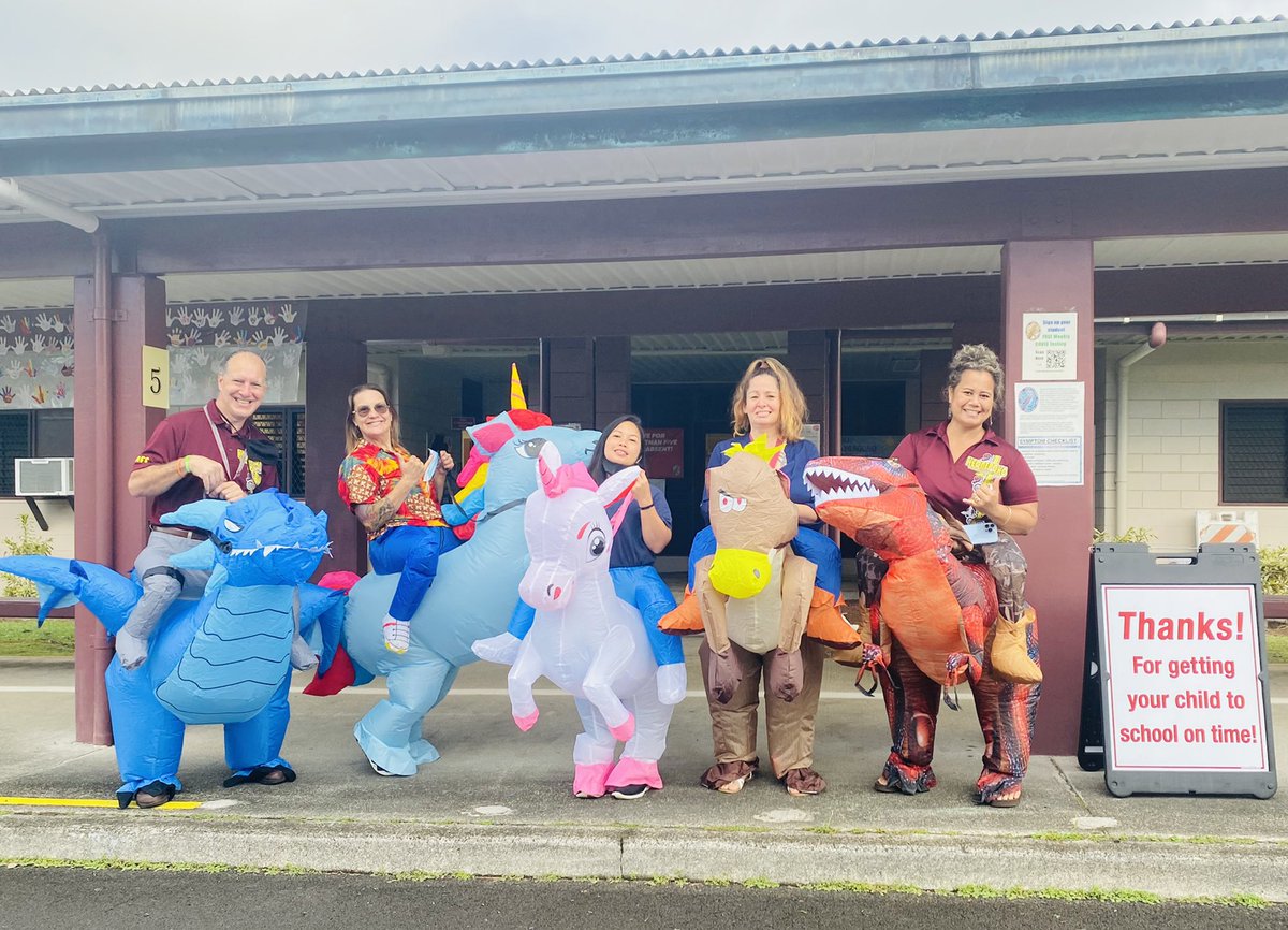 Hboteilho's tweet photo. Roaring into quarter 4 at Keonepoko Elementary!! @KKPCA1 @keonepoko_elem https://t.co/BxeyhyUP9n
