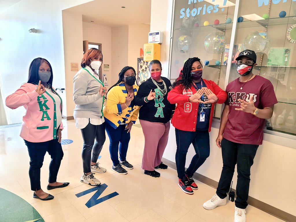 PrincipalKJones's tweet photo. Today was #RepYourSquad Day at @NorthsideES so you know we had to REPRESENT! @dstinc1913 @sigmagammarho @KappaKappaPsi @akasorority1908 
@chccs https://t.co/kzrCK78e5w