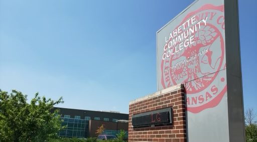 Blessed to receive my first offer from Labette Community College! #GoCards <a href="/coachjayo/">Jason Hinson</a> <a href="/PreachaZo/">Coach Zo (alonzo) Williams</a>