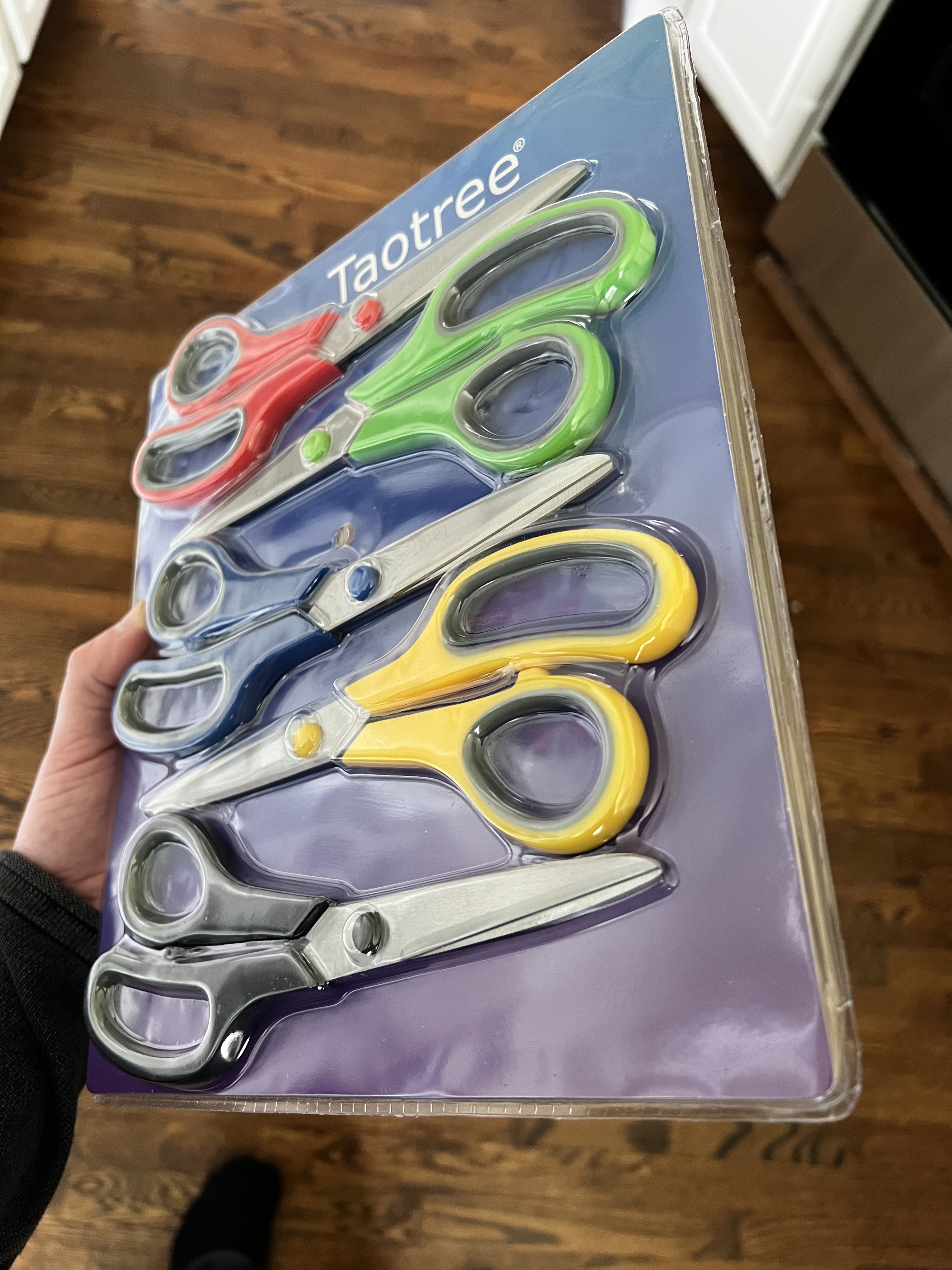 rob-sheridan.com on BSky on X: I ordered a pack of scissors and it came in  that hard sealed plastic packaging that you need scissors to open. Just in  awe of the violence