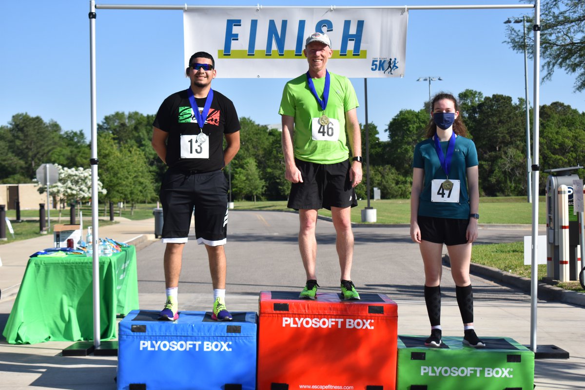 UhclCampusRec's tweet photo. Gather your favorite running gear and join us for the second annual Take flight 5k on Sunday, April 3. Whether you walk or run, we hope you can come out and enjoy the race with us! For additional information go to our website https://t.co/GGolZ1xqSk.🏃 https://t.co/Oi8OwUakfz