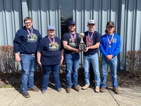 illinoisenviro's tweet photo. Congratulations to LUC 13 Winner- South Central FFA!

Winning Team: Dennis Wollin, Morgan Robb, Alec Langley, Brandt Hiestand, and Eli Arenas.

Thanks to Burke Davies in Mt. Vernon and TJ Bolin at South Central FFA for the press release! https://t.co/EXHQHbyNpN
