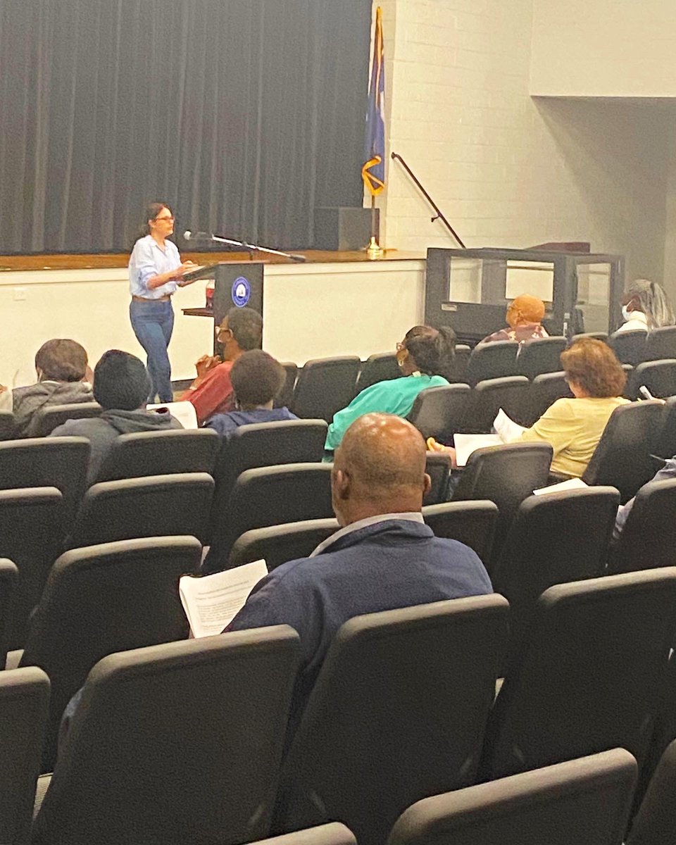 Thanks to everyone who joined us last night in Georgetown!  The Center conducted a FREE Heirs’ Property Seminar &amp; Clinic in the Howard Auditorium.  Thanks to our sponsors, the Georgetown County Planning &amp; Code Enforcement and the Frances P. Bunnelle Foundation.
#heirsproperty