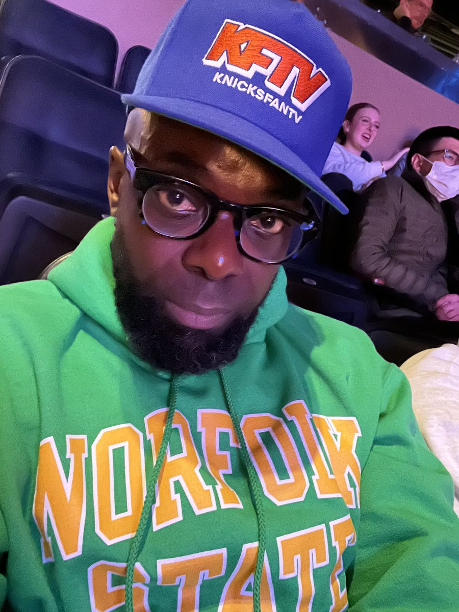 @CPTheFanchise I’m in the building!!! LETS GO KNICKSSSSS! #hbcunight