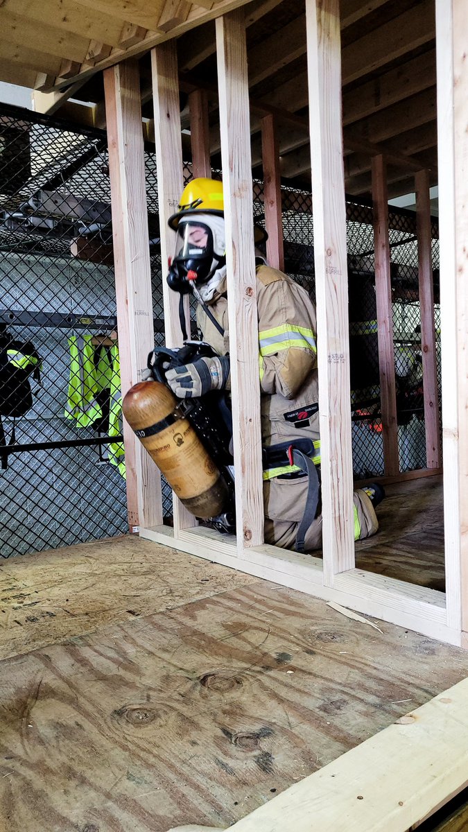 AkronFiredept's tweet photo. #AFDCadetClass2022 increasing their knowledge and skills everyday. From ladder carries and climbs, to salvage and overhaul, to firefighter survival training. #AlwaysLearning. #AkronStrong. https://t.co/IuLaec91Ms