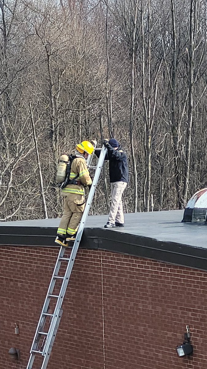 AkronFiredept's tweet photo. #AFDCadetClass2022 increasing their knowledge and skills everyday. From ladder carries and climbs, to salvage and overhaul, to firefighter survival training. #AlwaysLearning. #AkronStrong. https://t.co/IuLaec91Ms