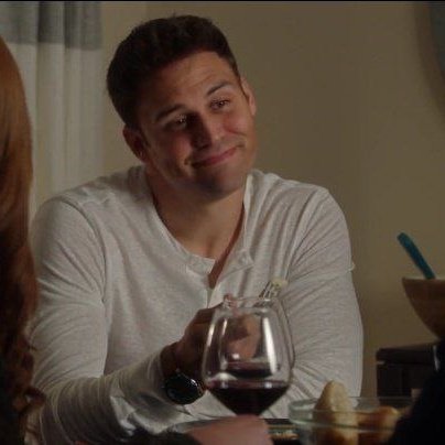 SilviaMangiapa1's tweet photo. Eddie, look at you please, you're so in love
#911onFOX #gayfirefightershow https://t.co/qmUiccSyqu