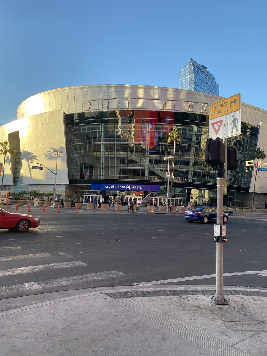 Don’t fight it… it’s the age of crypto. 
#cryptocurrency #eth #cro #fam