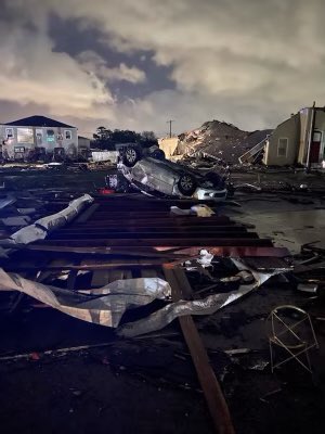 garlandgillen's tweet photo. Damage in Arabi tonight from the tornado. @FOX8NOLA https://t.co/wO4BhY2ljT