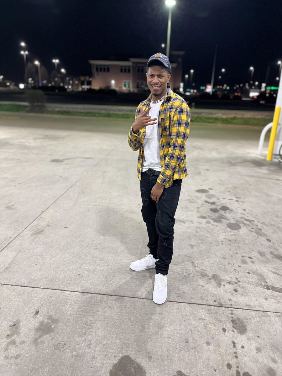 thatskayday's tweet photo. Stop sleeping on Kay’Day 😁💛💯 https://t.co/FxwPnGo6fj