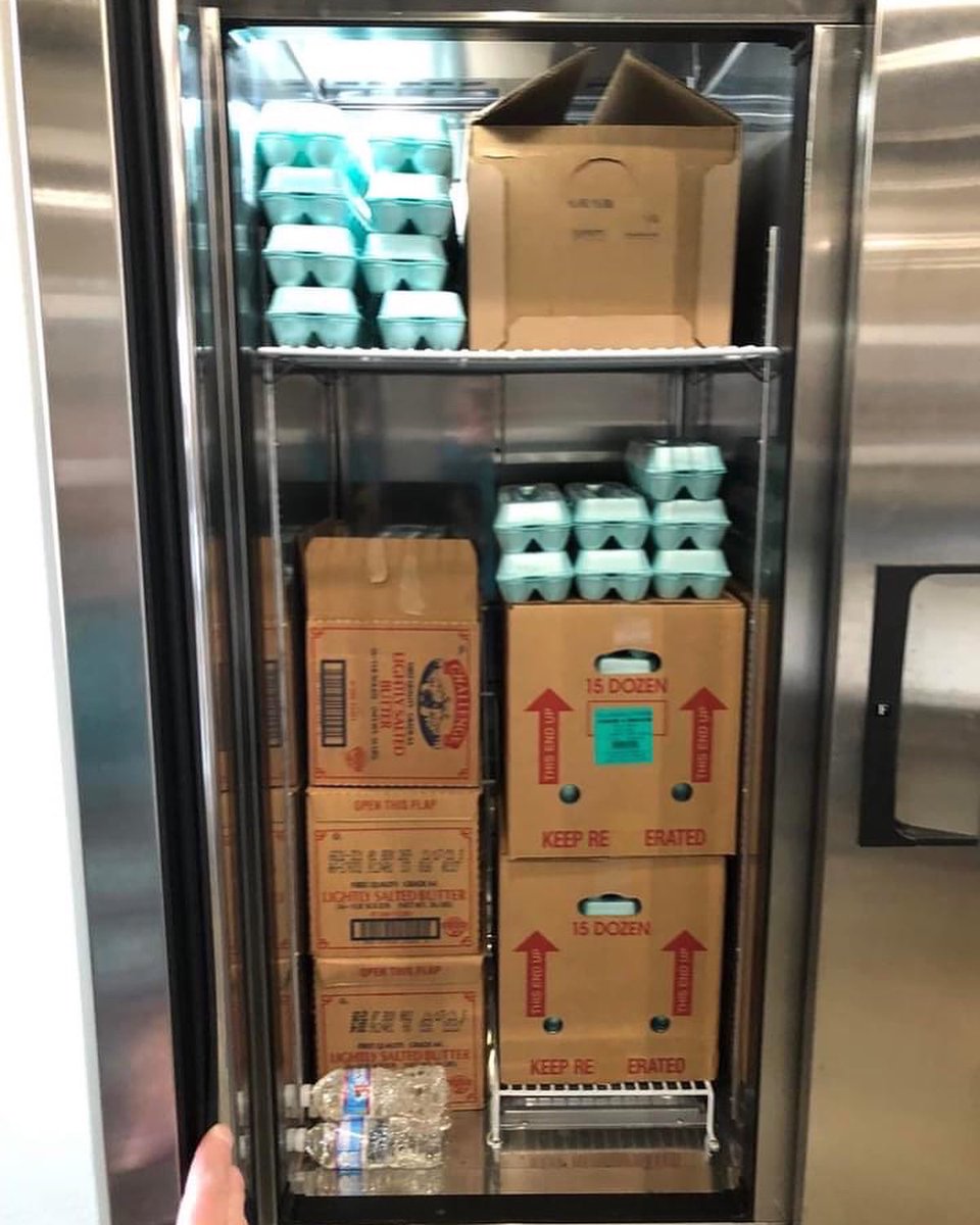 InviteWelcomeCo's tweet photo. Hope Harbeck met Nikita at our food pantry today.  Nikita is a nurse at THR Presbyterian hospital and four units did a food drive for our pantry. Thanks to Nakita &amp; Presby Dallas!

#loveliveshere #ascensiondallas https://t.co/FkGZODV6Gs