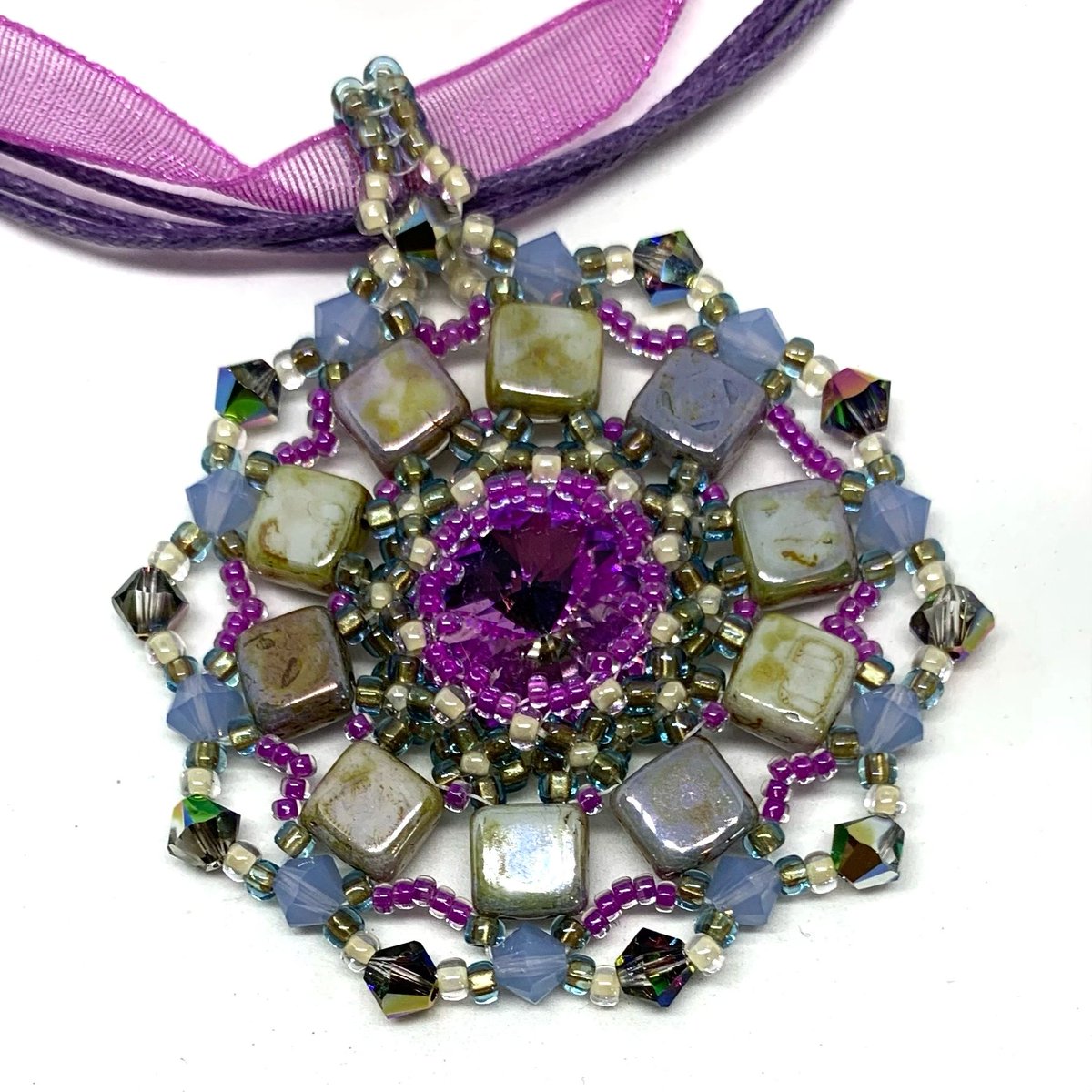 CreativeObs's tweet image. Proudly updating the creativeobsessionllc.com seasonal page. Check it out and let me know what you think!

creativeobsessionllc.com/spring-jewelry