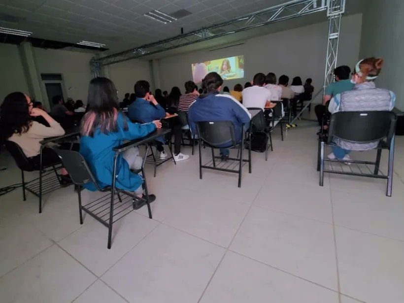 CCADurango's tweet photo. Etapa de exámenes 📝🎬 ¡Estamos a nada de comenzar el ciclo escolar! https://t.co/zmfl8Qqhdd