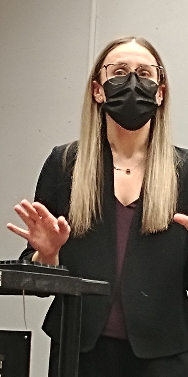 SOKeefeMcCarthy's tweet photo. @LizOrr06 @SAGEHealthInfo Just listened to Dr. Elizabeth Orr talk about her ground breaking qualitative methods of #NICU and transitions to home for adolescent parents. Sharing her research with#BrockNursing 2nd year students @LizOrr06 https://t.co/CQBxAZA8Q1