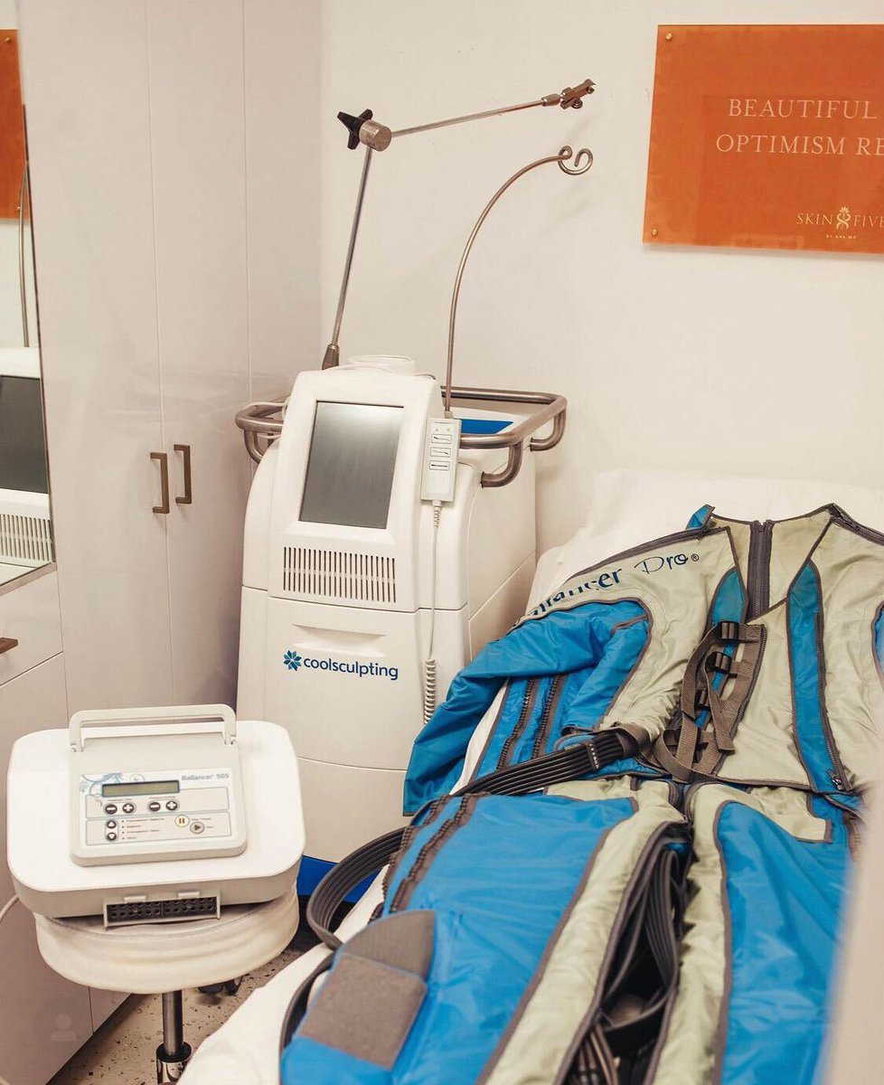 It’s time to battle the bloat! 👊

Ballancer Pro is a relaxing treatment that promotes full lymphatic drainage to reduce the appearance of bloat and encourage healing.

Contact us today: 
💌 info@skinfive.com

#medspa #skinfivebyavamd #ballancerpro