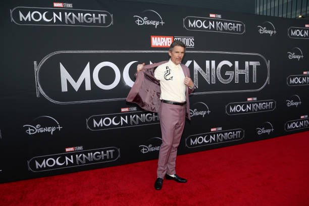 .#ethanhawke at the Premiere Of Marvel Studios' "Moon Knight".
#MoonKnight