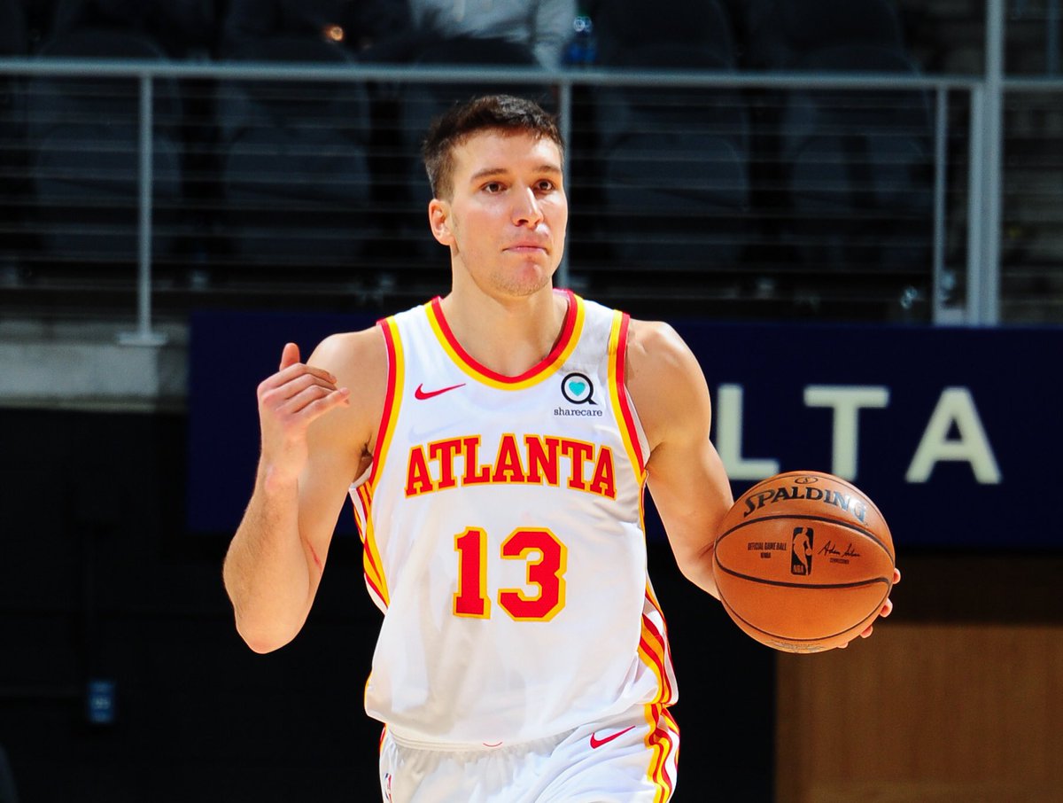 RoundTheRim's tweet photo. Bogdan Bogdanović last 3 games:

32 pts 11/20 FG

21 pts 8/18 FG

30 pts 9/15 FG

Should he get a chance to start over Huerter or is he more valuable off the bench? https://t.co/n2lOvHm6D6