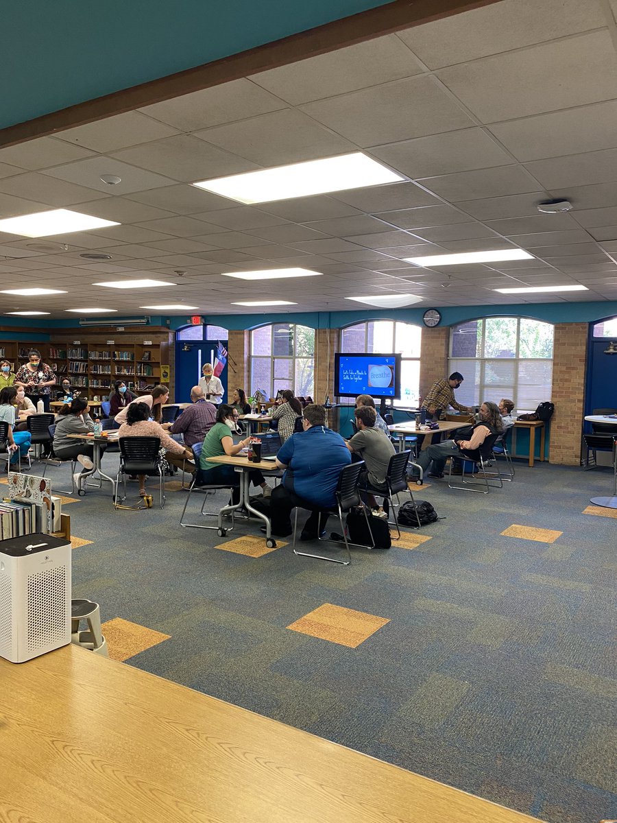 BMelendez_SSMS's tweet photo. @AISDMTSS is here at @MMSEagles checking in with our faculty and staff, providing healthy snacks and reconnecting us with our wellbeing! Thank you all for your support! @AisdMiddle @WeAreAISD @AustinISD #eaglepride https://t.co/E5lV3GQcv5