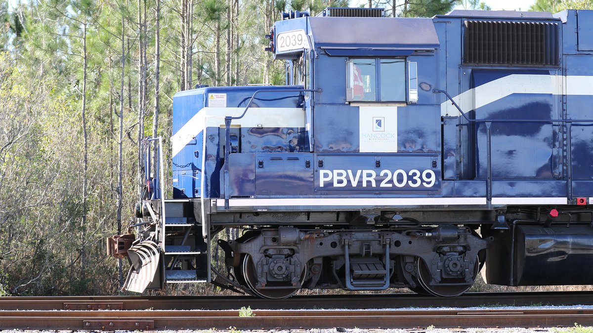 When industries look to locate or expand in an area, infrastructure is always one of the first questions.
Whether you are doing business by rail, air, land or water, Hancock County has the infrastructure to move cargo and support global commerce.