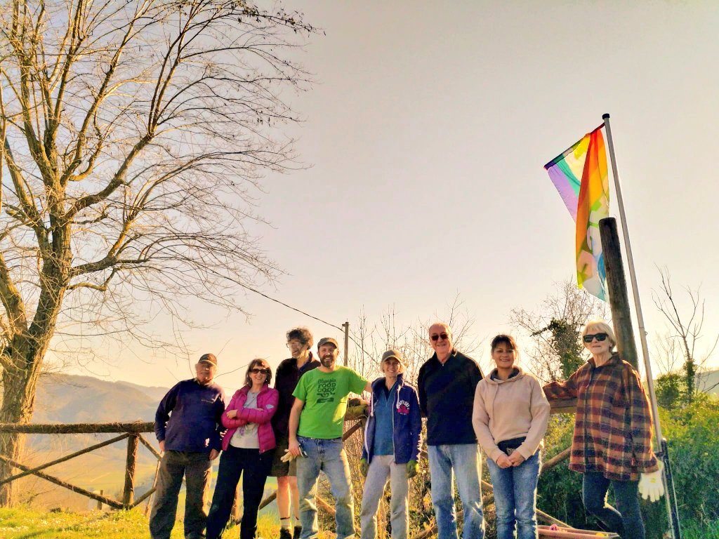 EWelkin's tweet photo. Hosting @quakervolact retreat at #borgobasino and loving the ritual to mark rites of spring. Building a labyrinth and clearing passive water filtration system. #LearnLiveGrow #quakers https://t.co/w23Pre6zsn