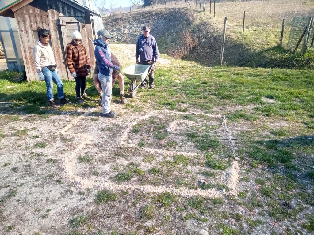 EWelkin's tweet photo. Hosting @quakervolact retreat at #borgobasino and loving the ritual to mark rites of spring. Building a labyrinth and clearing passive water filtration system. #LearnLiveGrow #quakers https://t.co/w23Pre6zsn