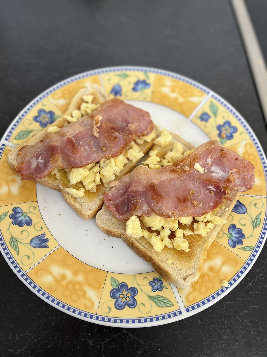 Downland_School's tweet photo. Well done to the Primary group who made their own lunch today 🥓 🍳 https://t.co/gSgklRZUr6