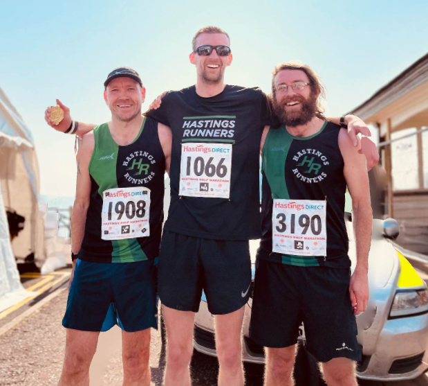 Hastings Runners (@hastingsrunners) on Twitter photo Our top 3 male finishers in Sundays <a href="/HastingsHalf/">Hastings Half Marathon</a>
Matt Edmonds was the 1st local runner home in 1 hour 13 minutes π²π€π
#hastingsrunners #greenandblack
hastingsrunners.co.uk/running-takes-β¦ Our top 3 male finishers in Sundays <a href="/HastingsHalf/">Hastings Half Marathon</a>
Matt Edmonds was the 1st local runner home in 1 hour 13 minutes π²π€π
#hastingsrunners #greenandblack
hastingsrunners.co.uk/running-takes-β¦