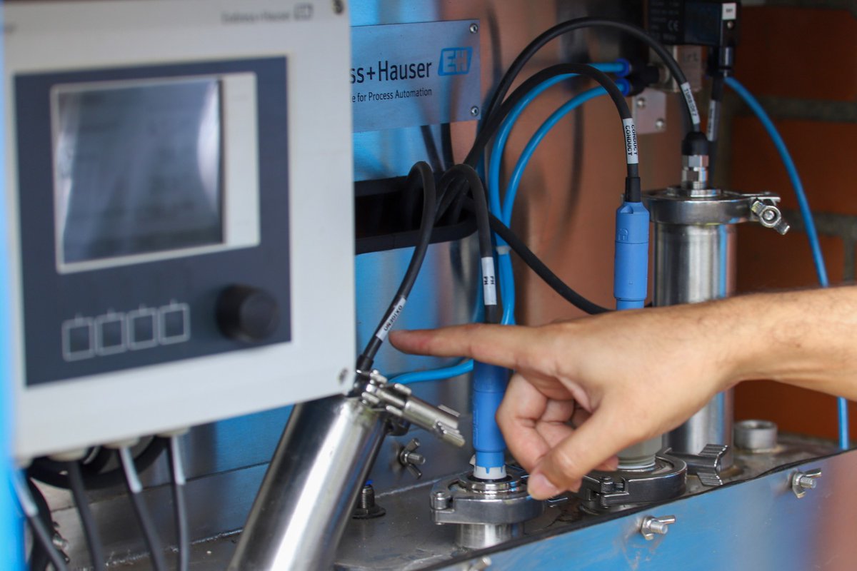 zelmar47's tweet image. Hoy #diamundialdelagua quiero destacar el sistema de monitoreo de calidad del agua implementado en 3 acueductos de La Buitrera. Un proyecto liderado por @UaespCali que contribuye a la construcción de sostenibilidad y a la cálidad del servicio 💧
#Calinteligente
#TeQueremosCali