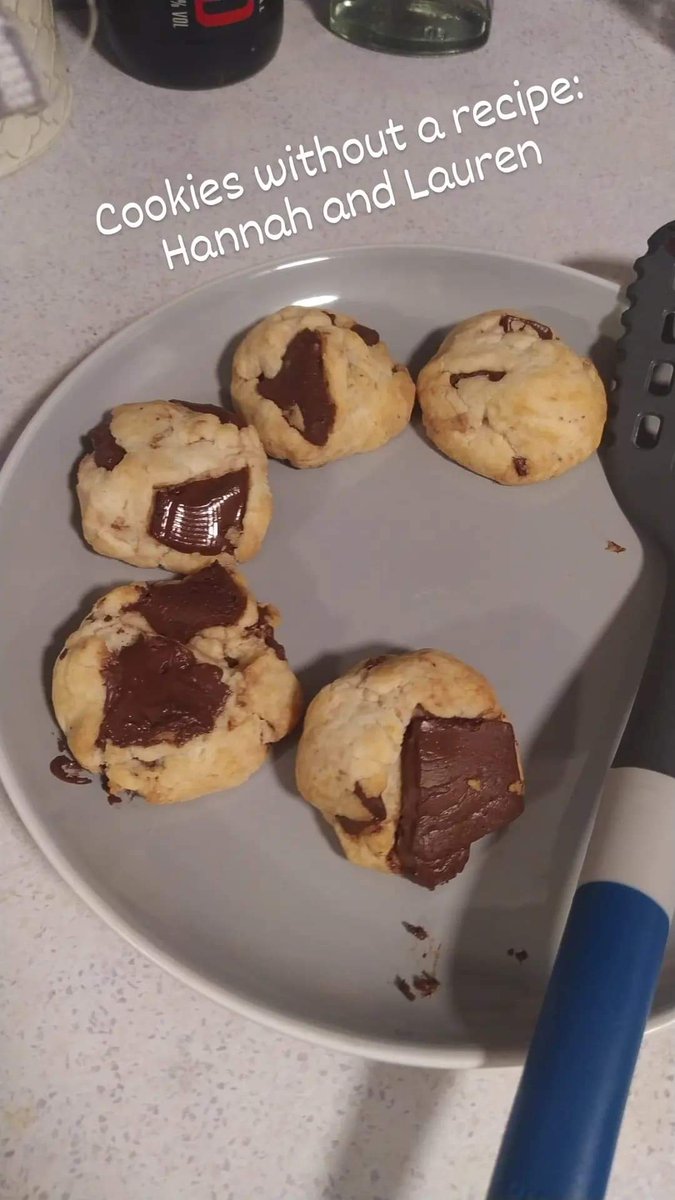 Tonight was our without a recipe night! We made chocolate cookies and blueberry cupcakes without a recipe! They were all delicious! 
<a href="/SSAGO_UK/">SSAGO</a> <a href="/Societies_ULSU/">Societies Officer</a> <a href="/ULSU_Activities/">ULSU VP Activities</a>