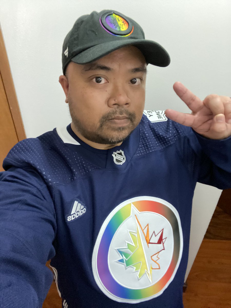 VincentDynamo's tweet photo. Proud of who I am and proud to be a @nhljets fan. #pridenight #youcanplay #hockeyisforeveryone @YouCanPlayTeam #gojetsgo #legtq #nhljets #nealpionk @NPionk95 https://t.co/tepheY8cL2