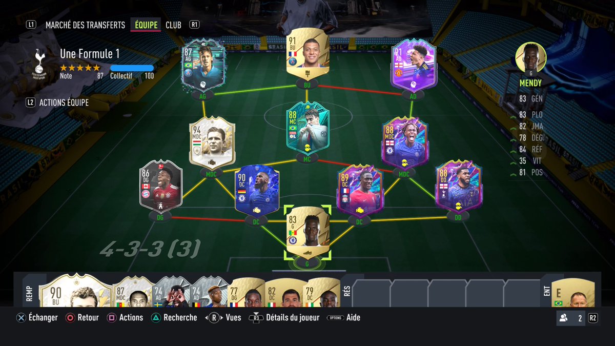 EloPsaxFn's tweet photo. @TwinsFifaHD Équipe full invendable avec eto’o et butra en sub je fait rang 5-6 en futchamp et j’ai 50k de côté (je joue en 4-4-2 avec kyky et puskas BU) https://t.co/4Luz21aIcO