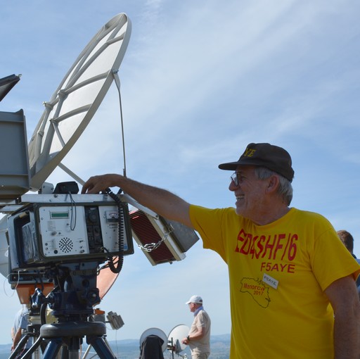 #microwave Meeting in Sainte-Olive near Lyon (France)
organized on April 3rd 2022  by F5AYE &amp; F8KCF
f8kcf.net/2022/03/21/reu…
#radioamateur #hamr #hamradio #10GHz #SHF #GHz_band 
<a href="/F5AYE/">F5AYE</a>