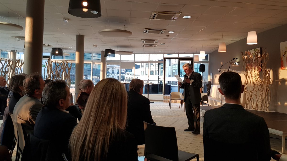 BPMS_France's tweet photo. Belle séance de dédicace organisée ce soir dans les locaux de l'@AFNOR par France Processus à l'occasion de la parution de l'ouvrage Processus et Transversalité(s).
Une œuvre collective à laquelle a contribué  @TrThibault, associé de BPMS,
sur la partie Outils et analyse métier. https://t.co/EPGVT04JT0