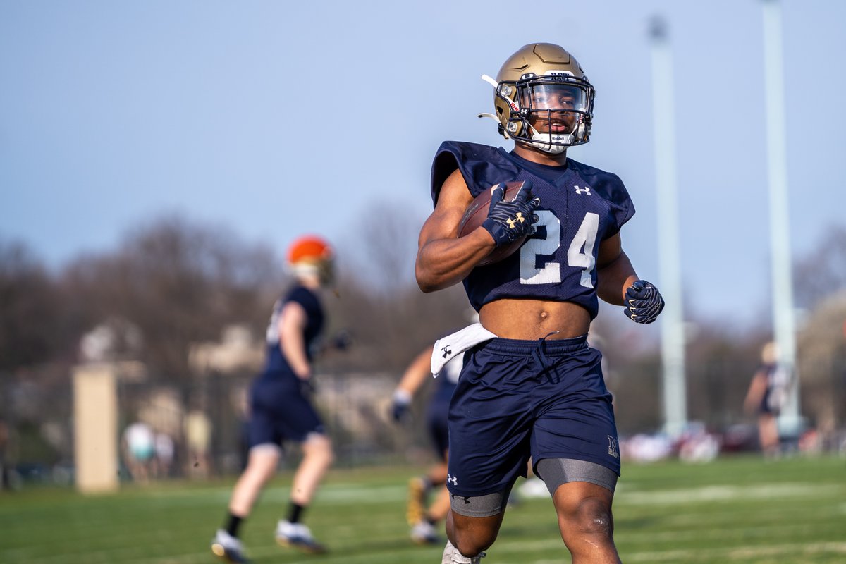 NavyFB's tweet photo. Spring has sprung ‼️

#GoNavy | #BuiltDifferent https://t.co/S5ZYfBurP5