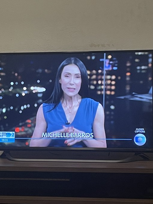 A Cher apresentando o sptv https://t.co/oBei5NPsEk