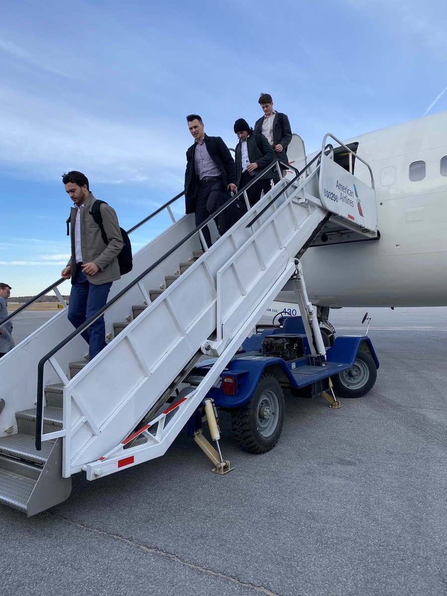 UNDmhockey's tweet photo. 📍Albany 

#UNDproud | #LGH https://t.co/UerMa2g8FS