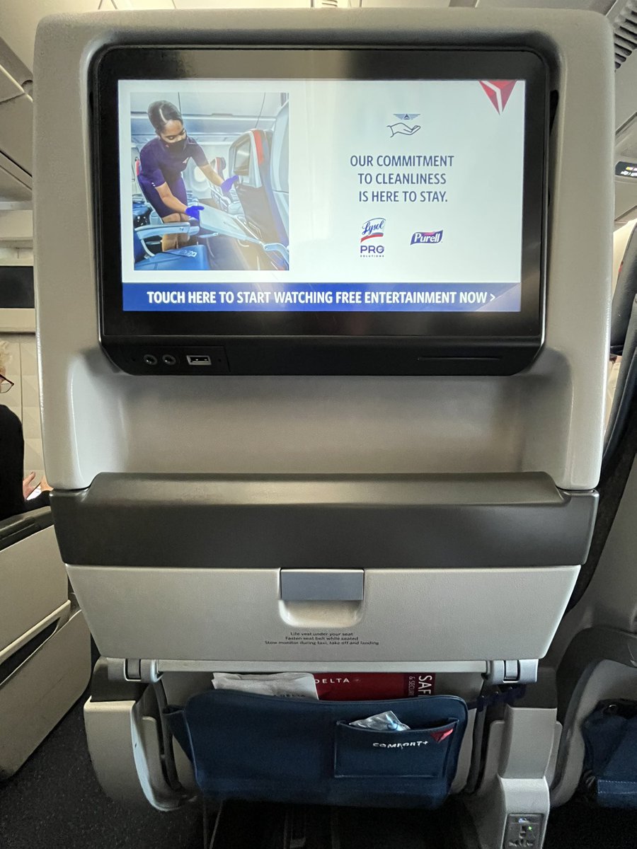 georgechang's tweet image. Bringing back #sitecoreseatback with a vengeance, just for @akshaysura. 😁#SUGCON