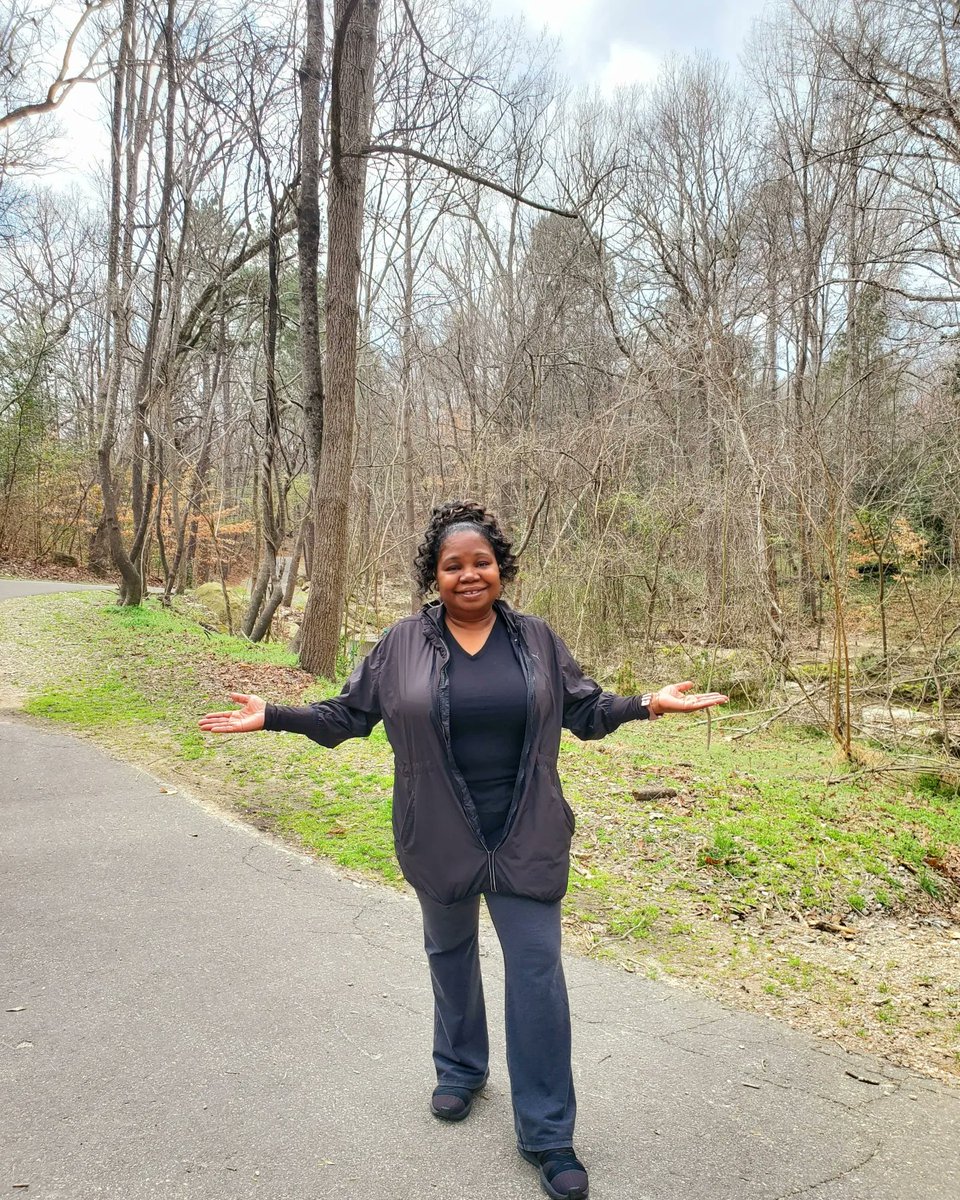 GTrekDSU's tweet photo. TRANQUIL TUESDAY!!! 🚶🏾‍♀️👟

#DURHAMSISTERSUNITED #GIRLTREK #walkingworks #selfcare #selflove #peace #naturelovers https://t.co/ean3FfyDWa