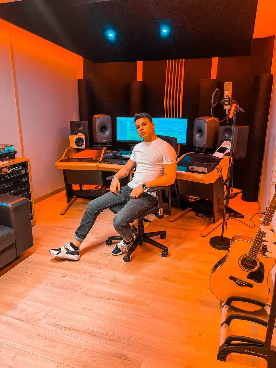 I’ve been a bit quiet lately.
Been working non stop on many projects.

Let's go🔥