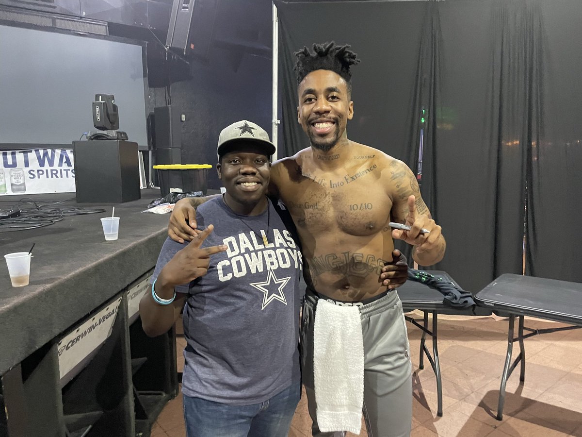 TheCh4mp_5's tweet photo. Happy birthday to you, @thatsdax!! You are one of the most impactful artists of this generation and I canโt wait to see what you have coming next!! #ItsDAX!!! https://t.co/c8T7eNjlTR