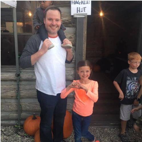 SarBrads's tweet photo. Ever wonder who the face is behind @bamboohr's awesome social channels? It's @Tyler_King40! He's the https://t.co/VEE4peAtVf and the highlight of this week's #TeamTuesday. Thanks for all you do for #BambooHR Tyler! We are lucky to have you. 
#SocialMedia #socialmediamarketing https://t.co/gmEmlmT2nk