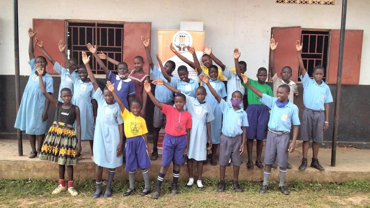 MusokeT's tweet image. EYDI after training Peer educator on menstrual Health and sanitation training at Buntaba Primary School, Mukono District, Uganda with support from CLF &amp;amp; RCNK