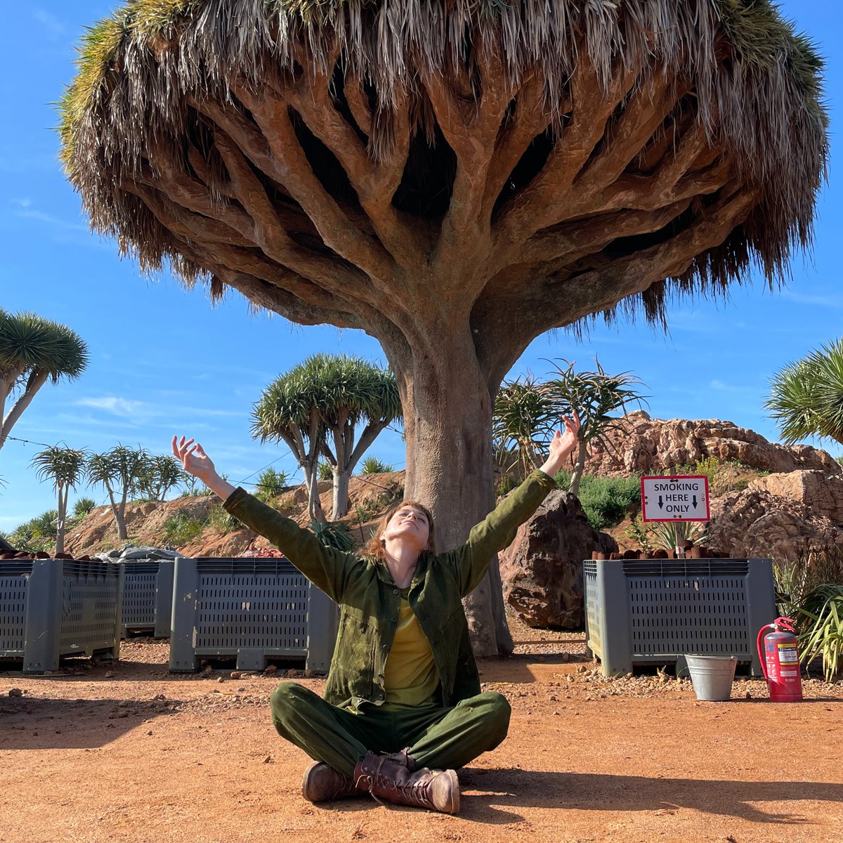 RaisedWolvesMAX's tweet image. A few sentimental moments. #RaisedByWolvesMax