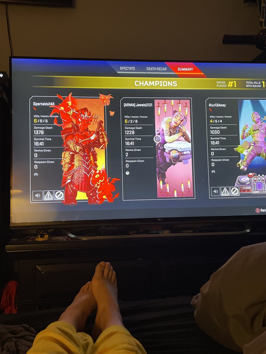 Yes <a href="/killabiggie20/">KillaMFBiggie</a> and @kris___san he did sorta teach me how to play apex. I give him 1/2 the credit haha.
