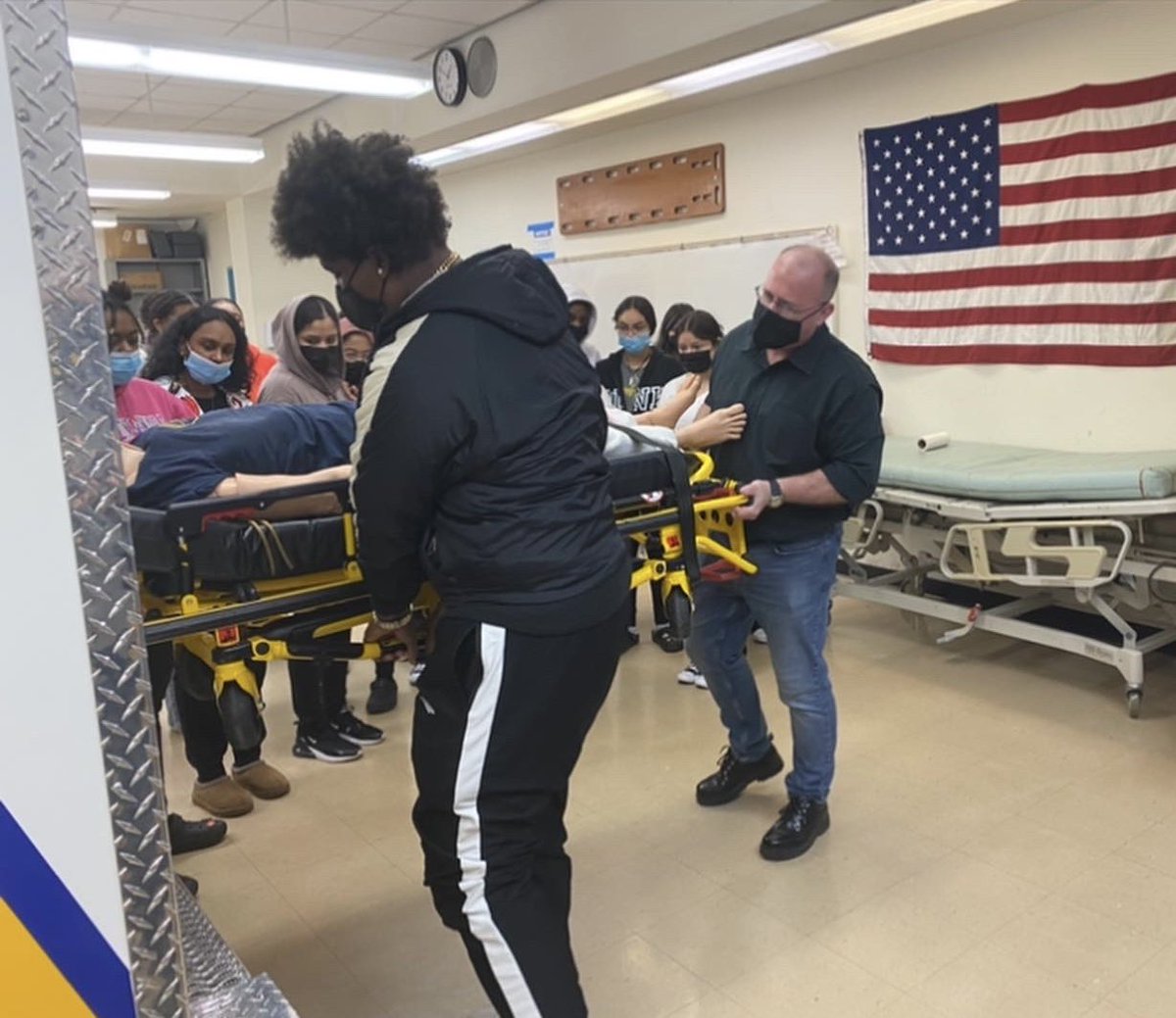 GortonPTECH's tweet photo. Our Sophmore PTECH students visited the WCC college campus today! They are excited to be college students soon!! https://t.co/ETelSuTF69