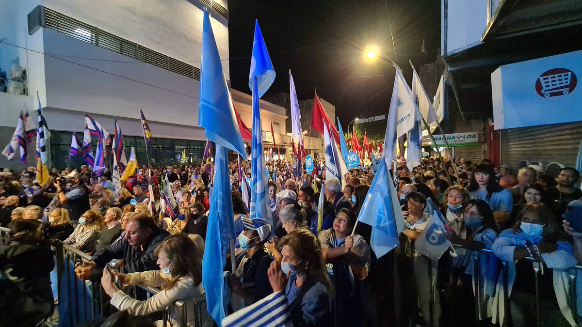 #UruguayNOderoga

AHORA
Seguí acto de cierre desde Las Piedras EN VIVO en defensa de la NO derogación de la LUC. 

👉 youtu.be/9-7SPgrdPTY